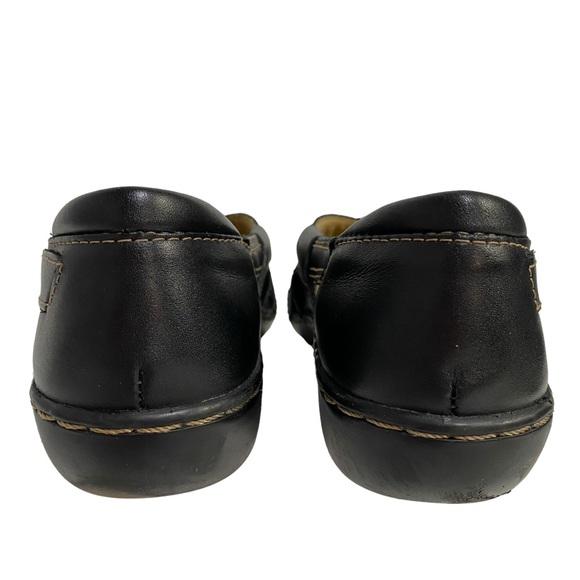 CLARK’S Shoes Leather Slip-On Loafers Size 6M Black Soft Footbed Comfort Shoes - Picture 6 of 16